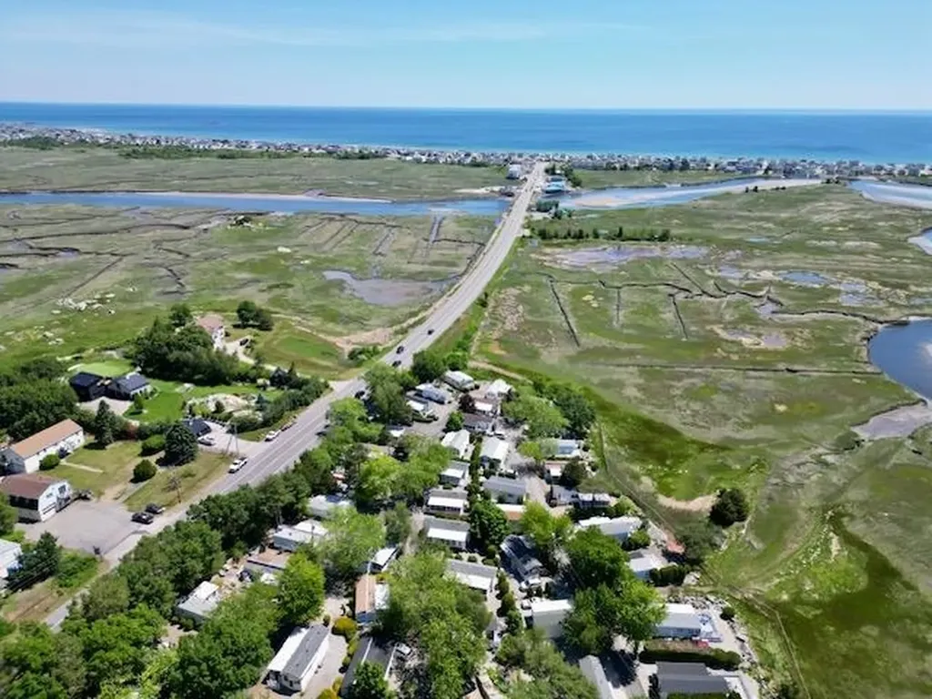 308 State Route 286 Seabrook NH 03874