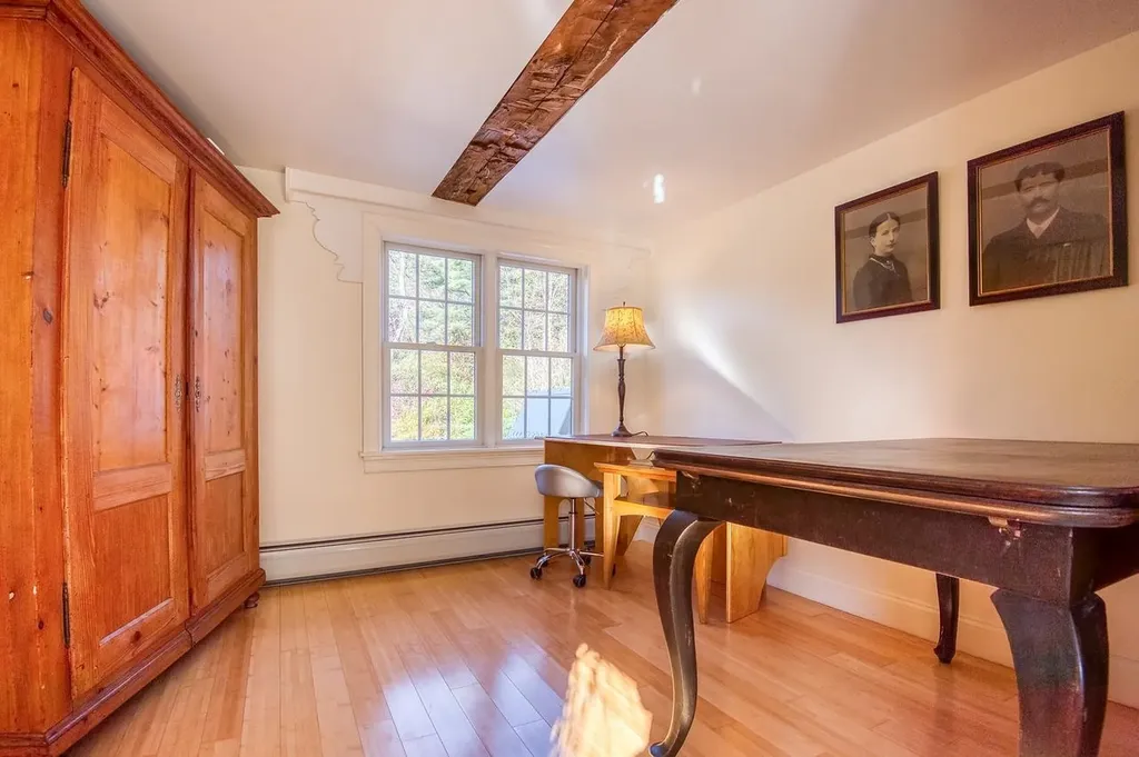 146 Calef Highway Barrington NH 03825