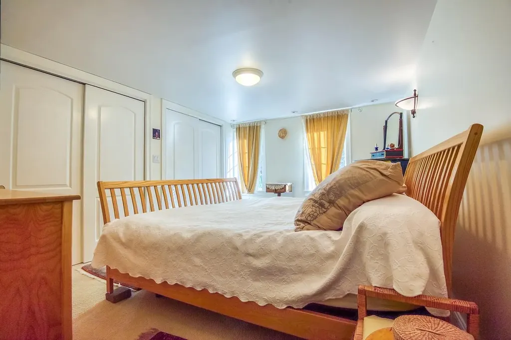 146 Calef Highway Barrington NH 03825