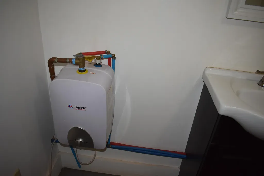 479 Us Route 4 Enfield NH 03748