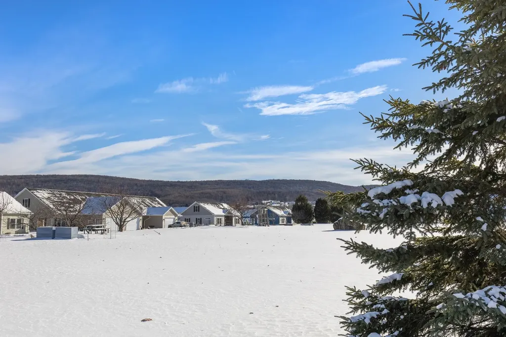 171 Garden Circle St. Albans Town VT 05478