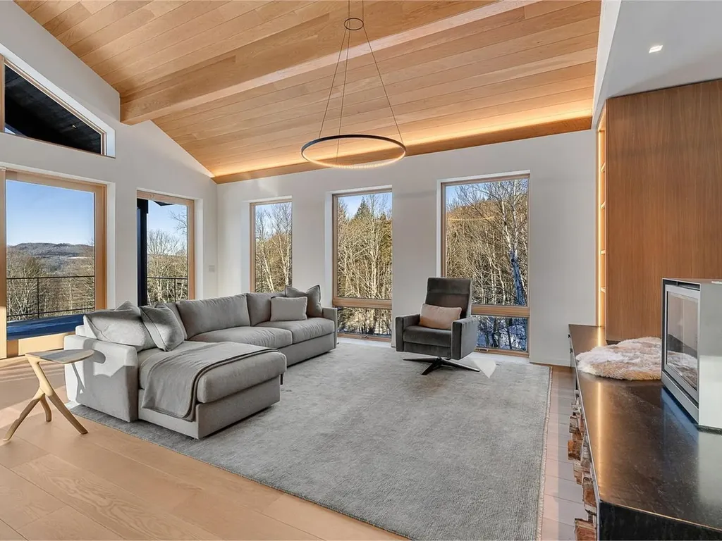 357 Old Quarry Road Fayston VT 05673