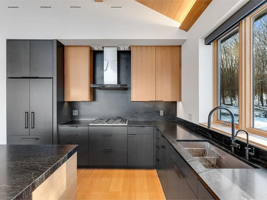 357 Old Quarry Road Fayston VT 05673