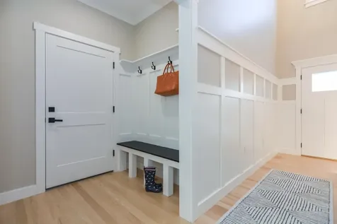 211 Hampstead Road Derry NH 03038