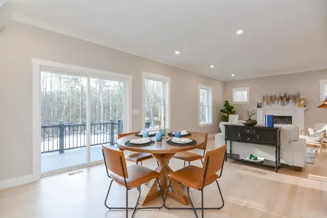 211 Hampstead Road Derry NH 03038