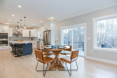 211 Hampstead Road Derry NH 03038