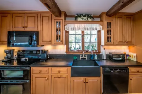 28 Washington Avenue Bartlett NH 03845