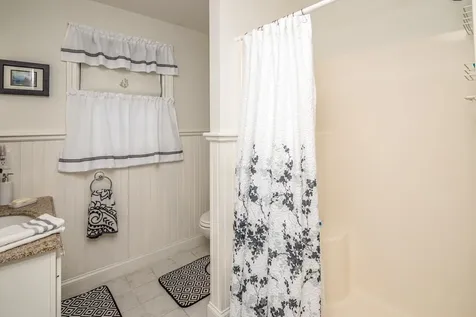 28 Washington Avenue Bartlett NH 03845