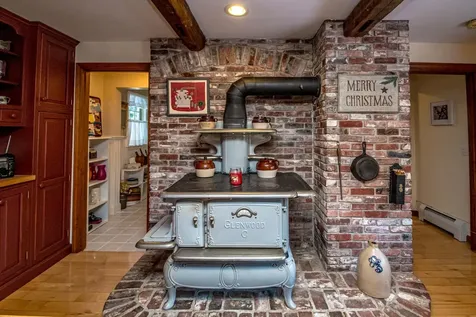 28 Washington Avenue Bartlett NH 03845