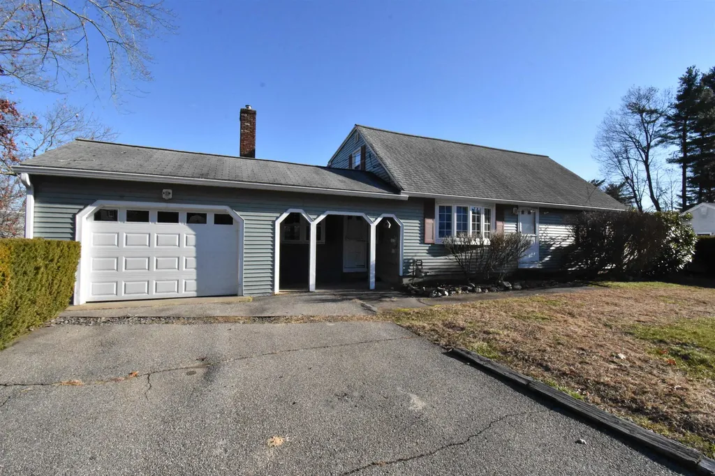 2 Wakefield Drive Nashua NH 03062