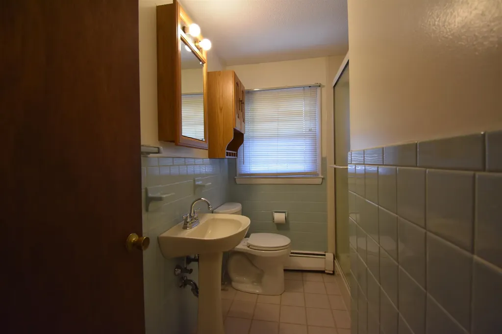 2 Wakefield Drive Nashua NH 03062