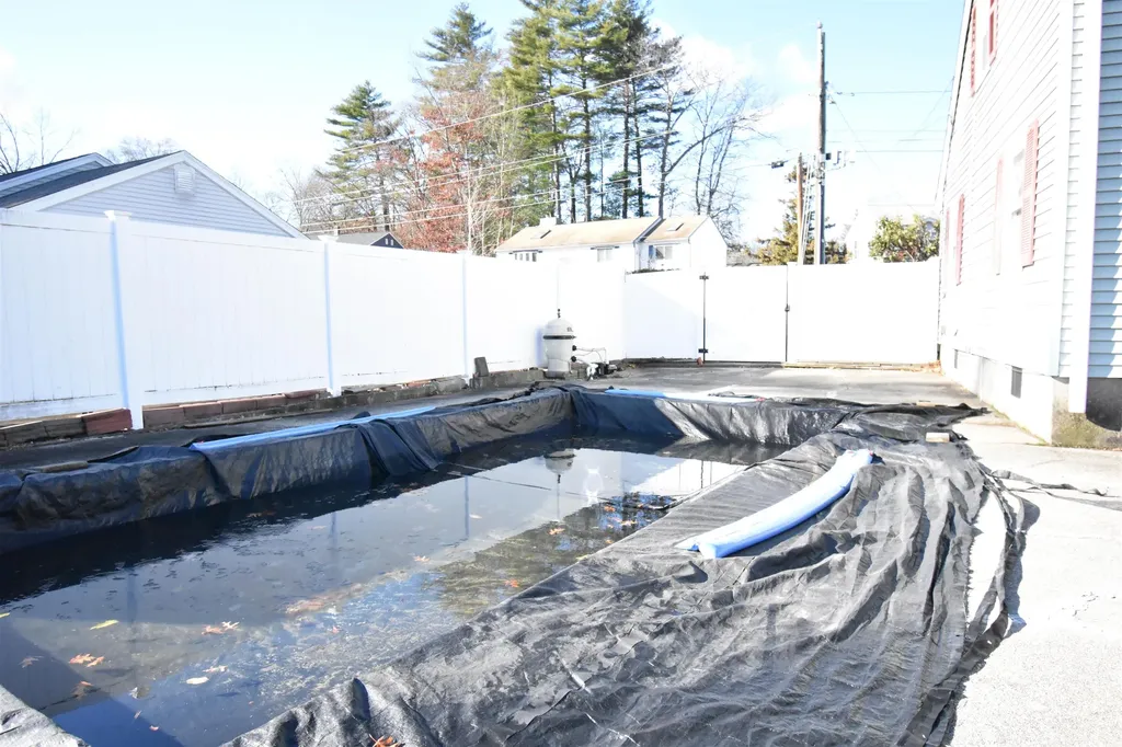 2 Wakefield Drive Nashua NH 03062