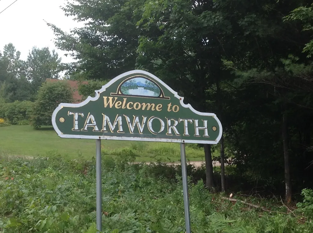 68 & 00 Gilman Valley & Route 25 W Tamworth NH 03883