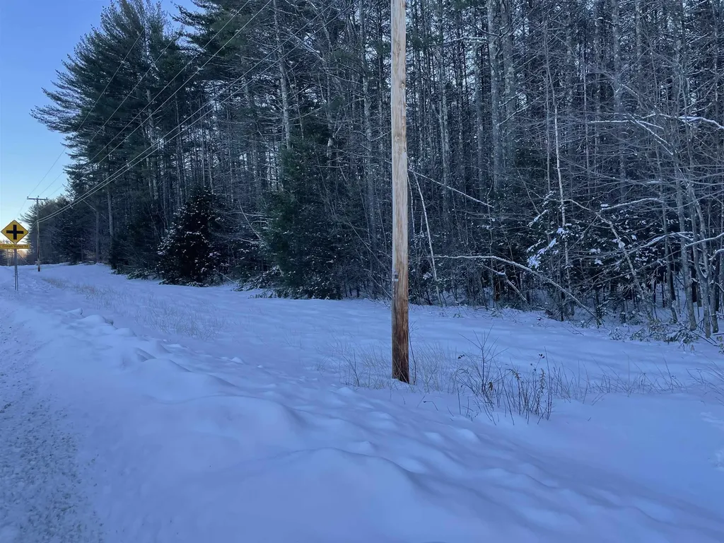 00 Route 25 W Tamworth NH 03883