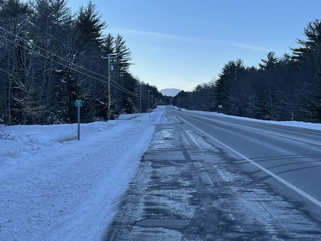 00 Route 25 W Tamworth NH 03883