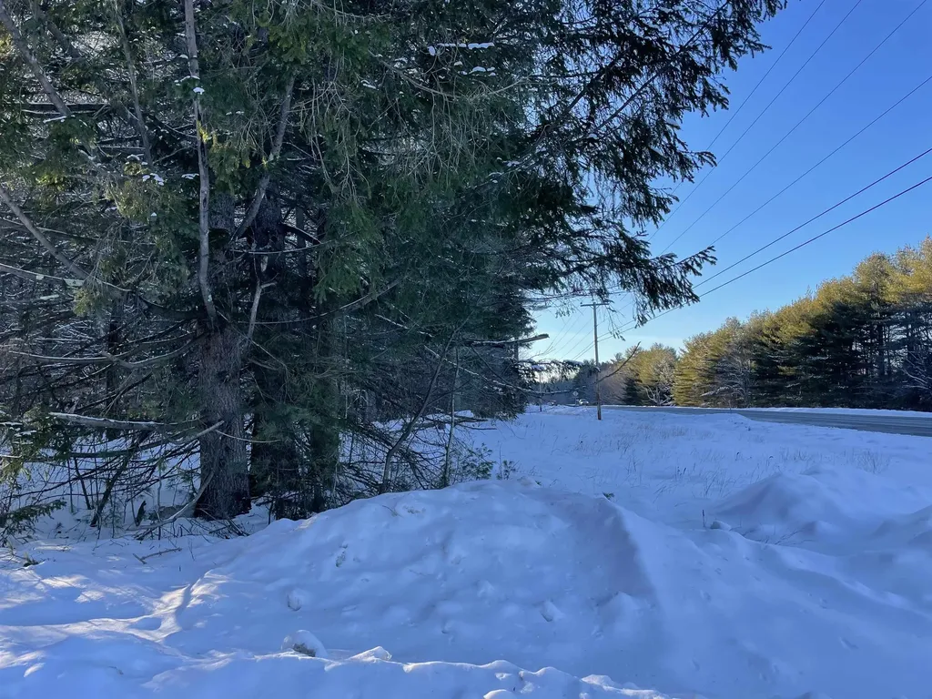 00 Route 25 W Tamworth NH 03883