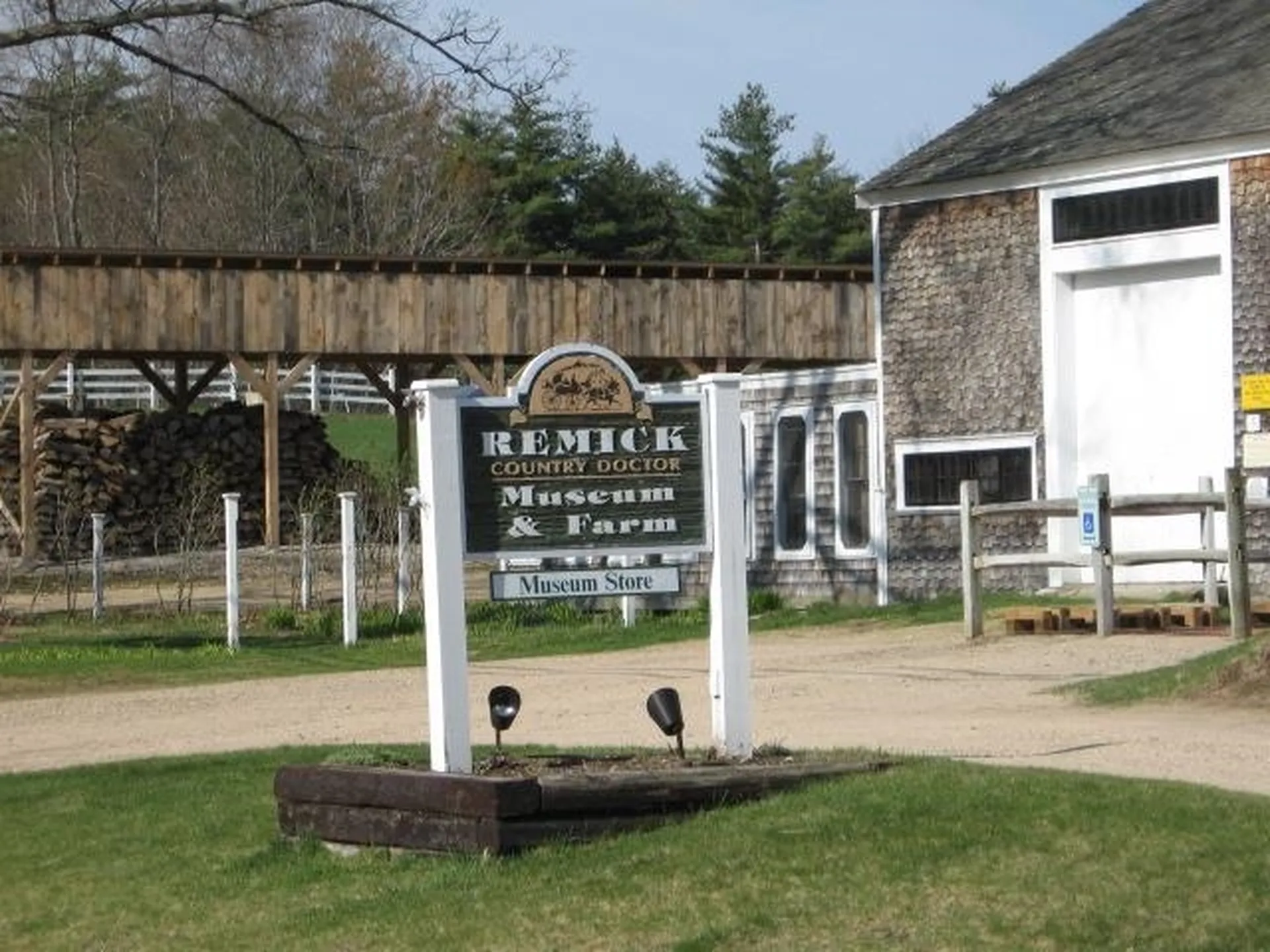 00 Route 25 W Tamworth NH 03883