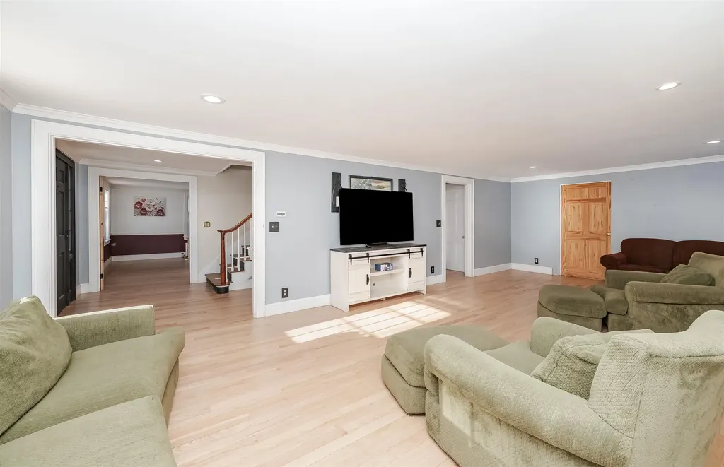 144 Rochester Hill Road Rochester NH 03867