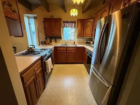 18 Gardner Bay Road Sunapee NH 03782