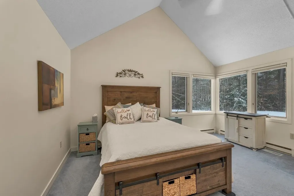 42 Point Breeze Road Wolfeboro NH 03894