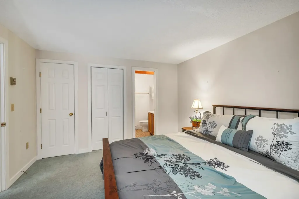 42 Point Breeze Road Wolfeboro NH 03894