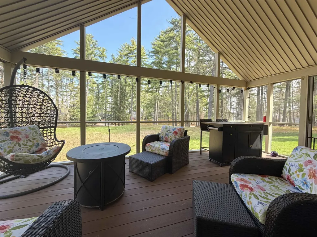 42 Point Breeze Road Wolfeboro NH 03894