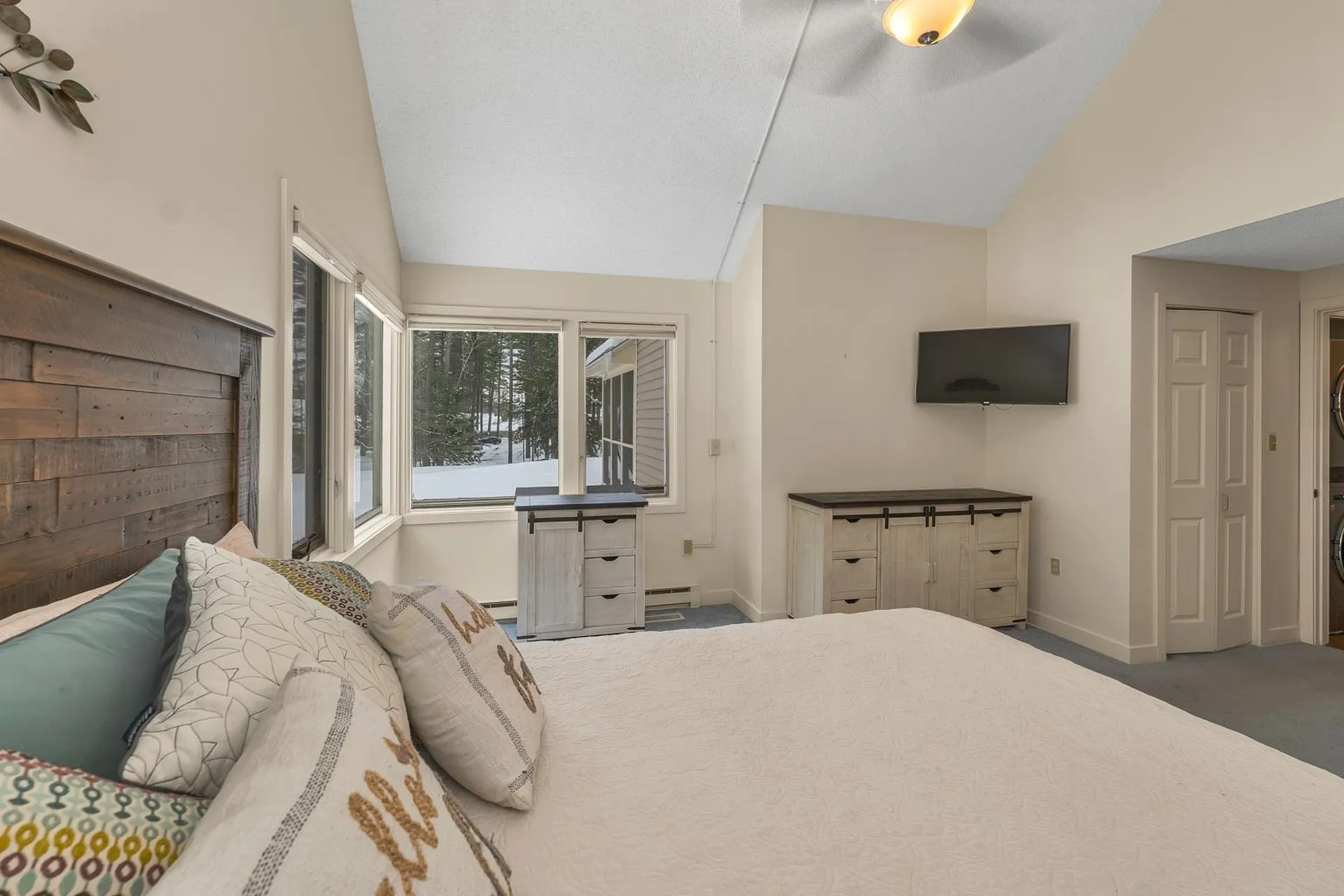 42 Point Breeze Road Wolfeboro NH 03894