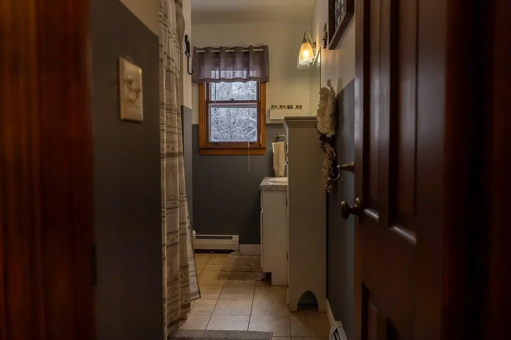 66 Roy Avenue Rutland Town VT 05701