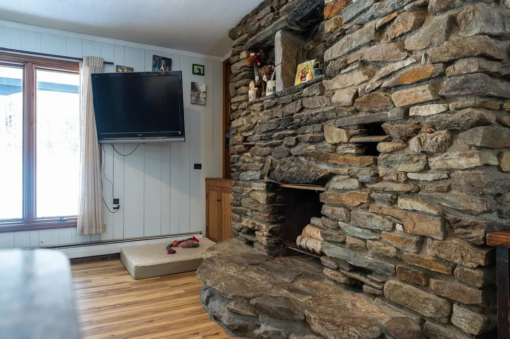 66 Roy Avenue Rutland Town VT 05701