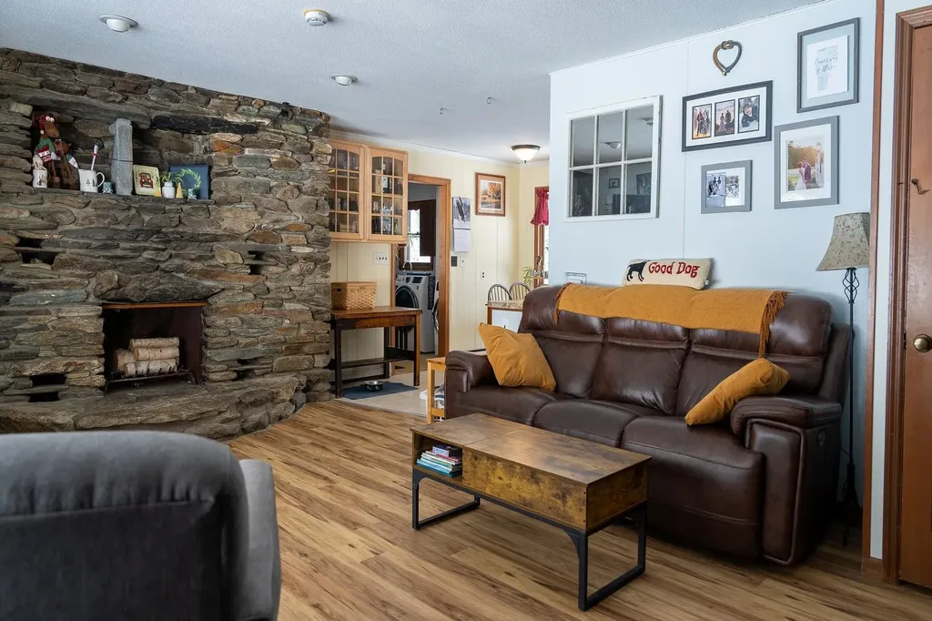 66 Roy Avenue Rutland Town VT 05701