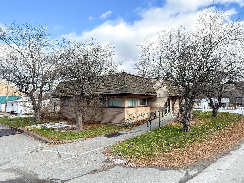 332 Route 113 Thetford VT 05043