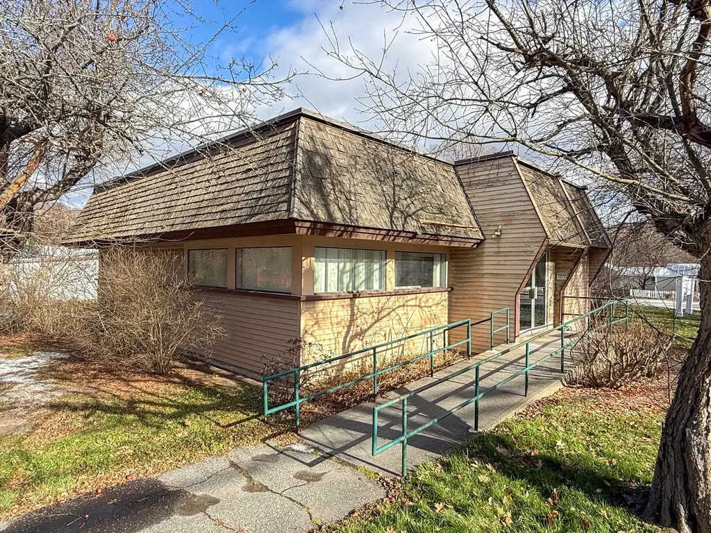 332 Route 113 Thetford VT 05043