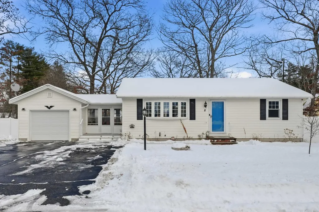 8 Crest Drive Somersworth NH 03878