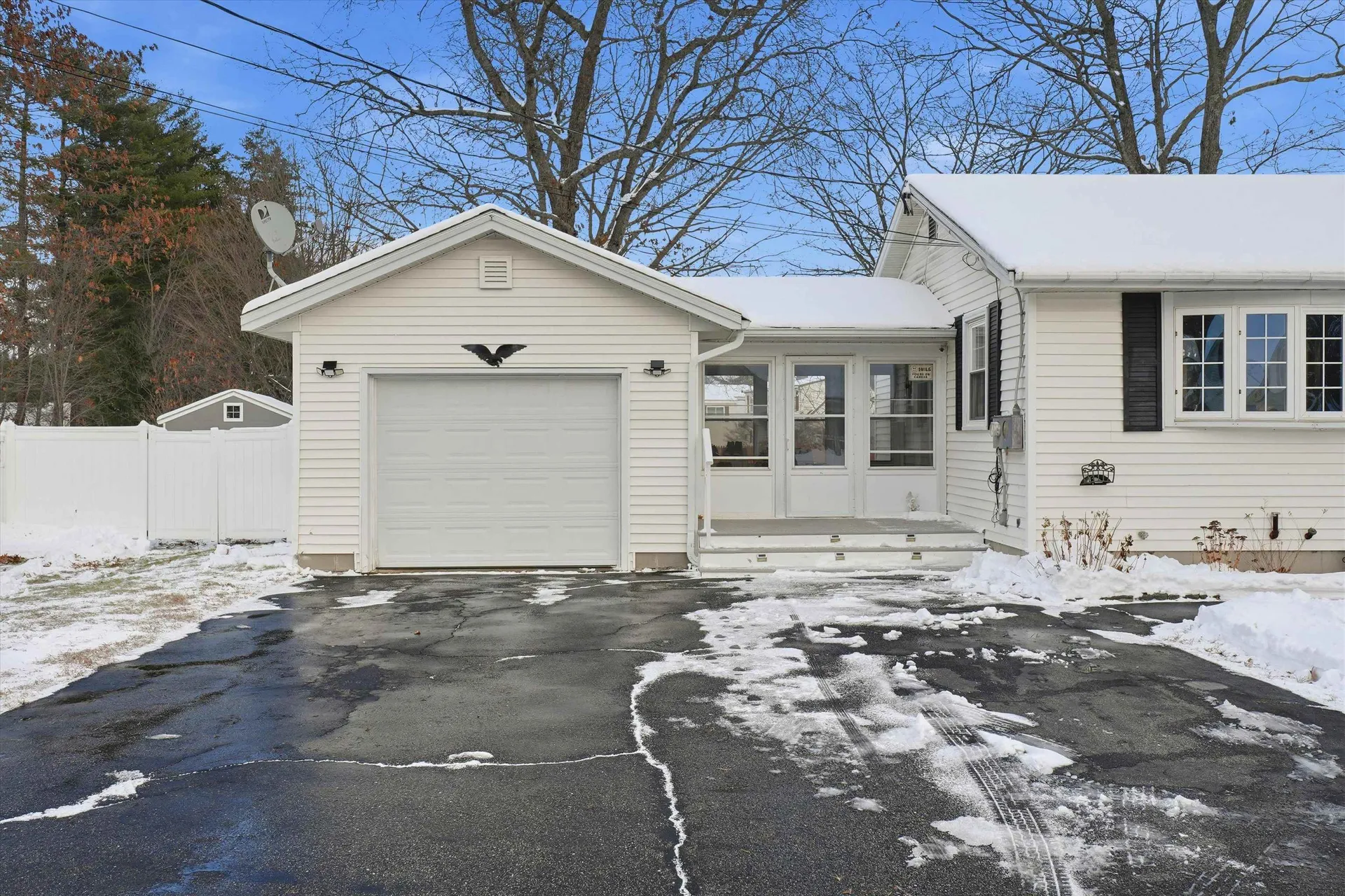 8 Crest Drive Somersworth NH 03878