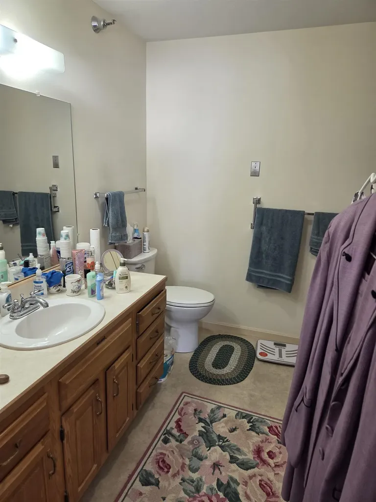 332 Parkside Road New London NH 03257