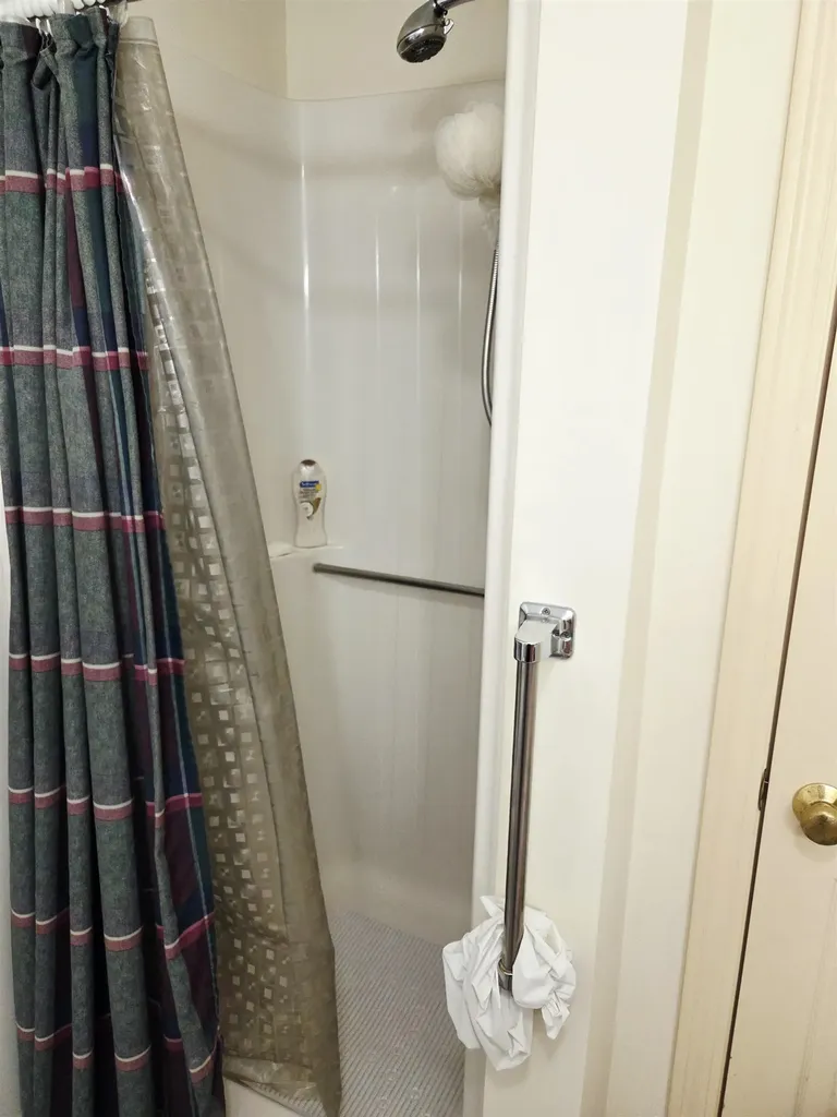 332 Parkside Road New London NH 03257