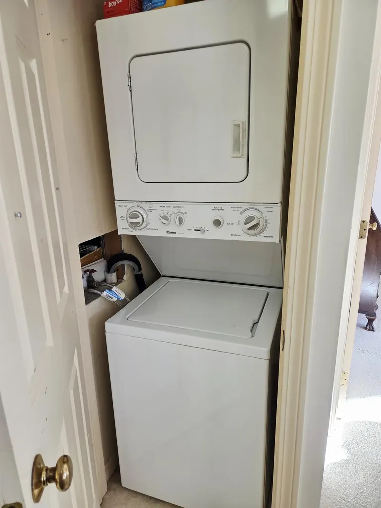 332 Parkside Road New London NH 03257