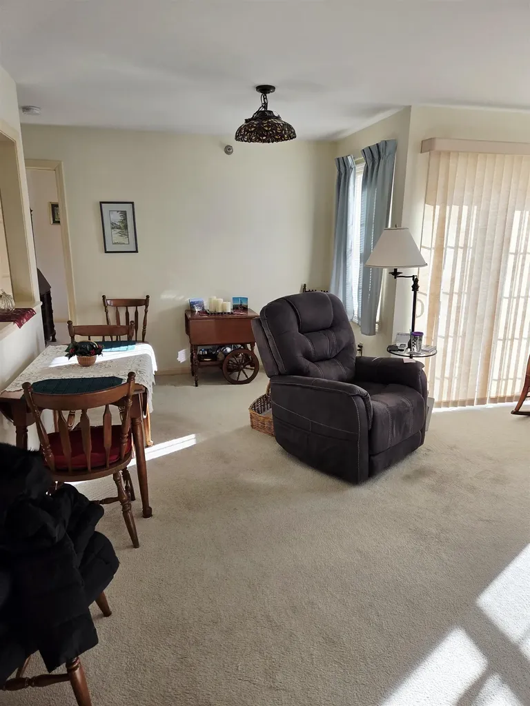 332 Parkside Road New London NH 03257