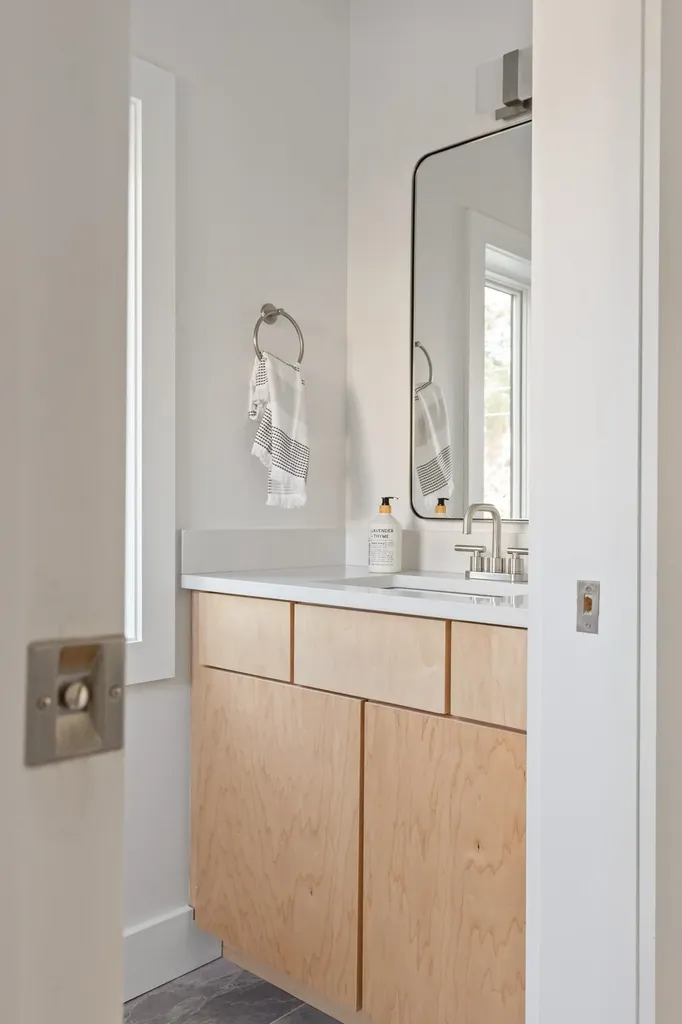 41 Adams Street Burlington VT 05401