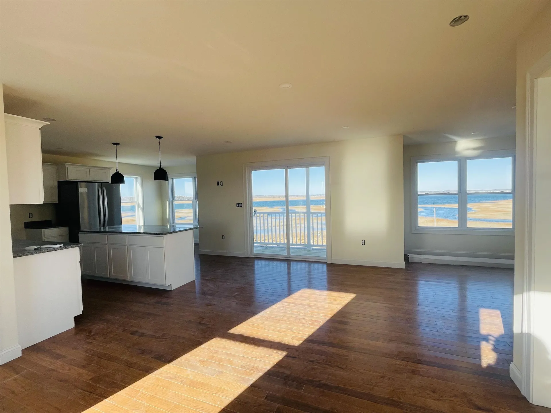 6 Cross Beach Road Seabrook NH 03874