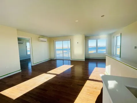 6 Cross Beach Road Seabrook NH 03874