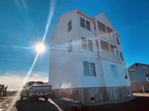 6 Cross Beach Road Seabrook NH 03874