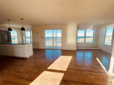 6 Cross Beach Road Seabrook NH 03874