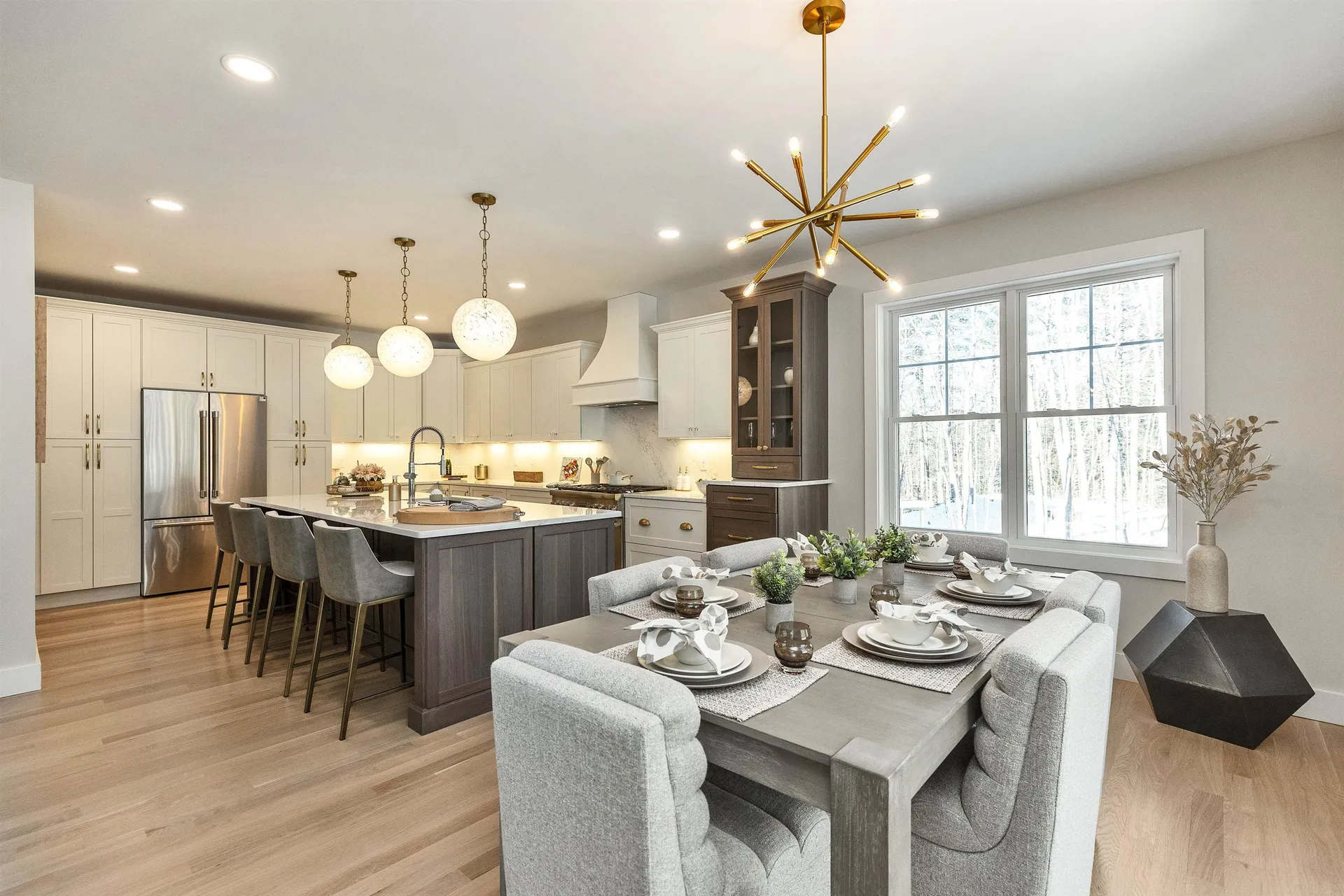 14 Overlook Circle Auburn NH 03032