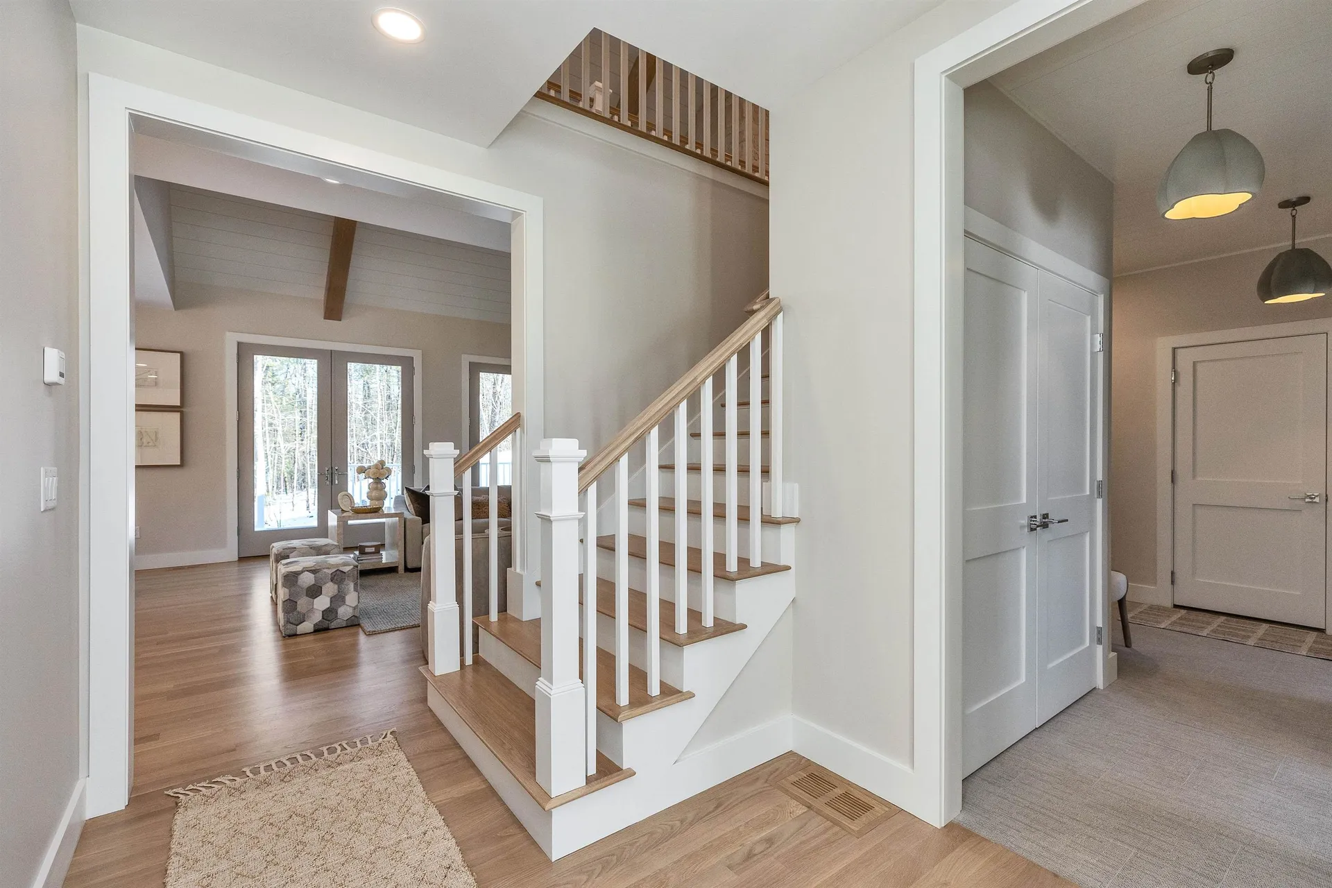 14 Overlook Circle Auburn NH 03032