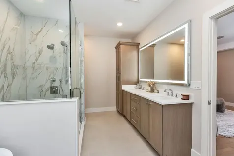 14 Overlook Circle Auburn NH 03032