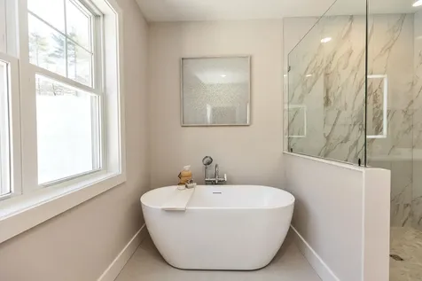 14 Overlook Circle Auburn NH 03032