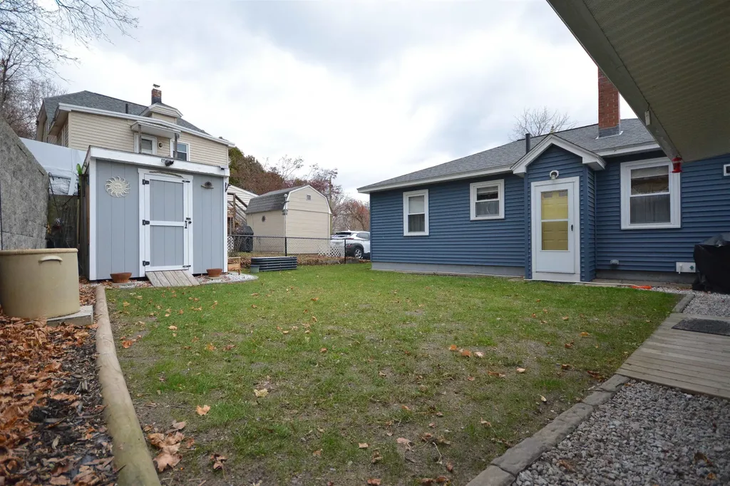 46 Perham Street Nashua NH 03064