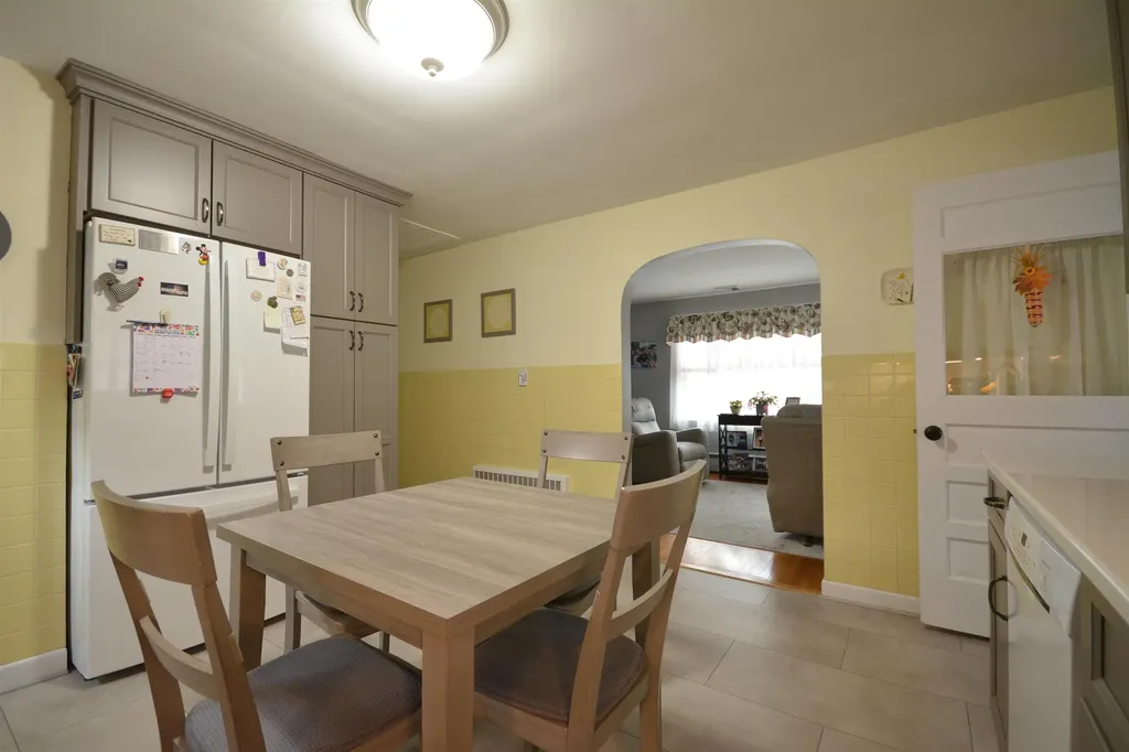 46 Perham Street Nashua NH 03064