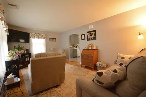 46 Perham Street Nashua NH 03064